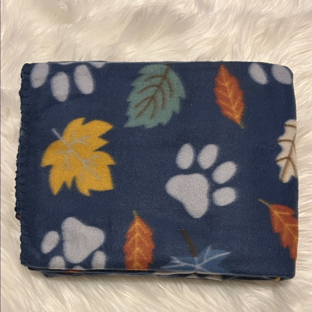 Cozy Blue Leaf and Paw Print Blanket - Picture 1 of 10